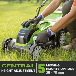 Greenworks G40LM35K2X Cordless Lawn Mower's adjustable height.