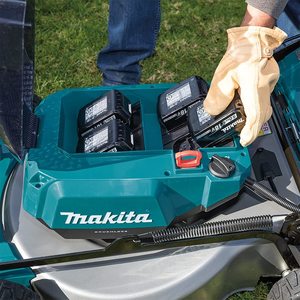 Makita DLM532Z Lawn Mower is battery powered.