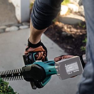 Rear view of the Makita DUH523Z Cordless Hedge Trimmer.