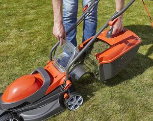 Flymo Chevron 32VC Electric Wheeled Lawnmower's grass box.