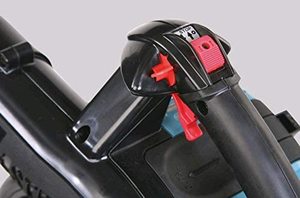 Makita BHX2501 Petrol Leaf Blower's controls.