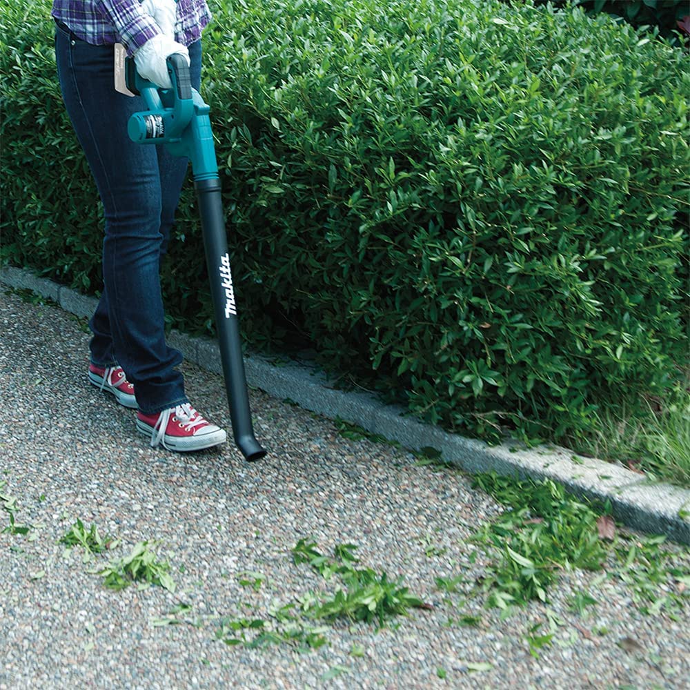 Makita DUB186Z 18V Cordless Blower in use.