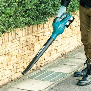 Makita DUB361Z Cordless Blower in use.