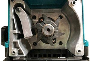 Makita UD2500/2 Electric Shredder's blade.