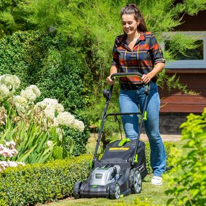 Murray EC370 Lawn Mower in use.