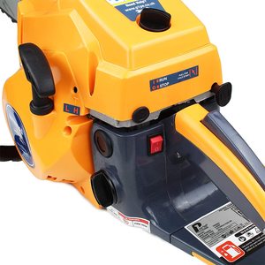 P1PE P6220C 62cc 20 Inch Petrol Chainsaw's handle.